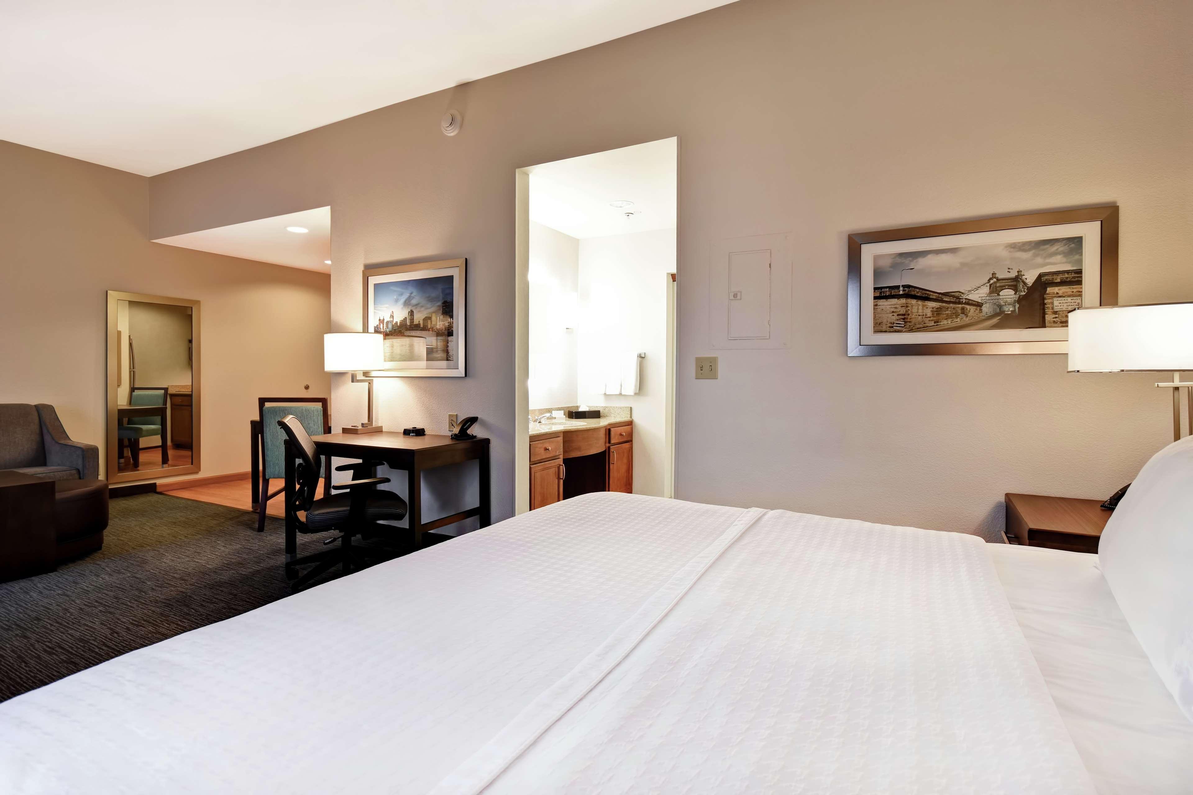 Homewood Suites By Hilton Cincinnati-Milford Exterior photo