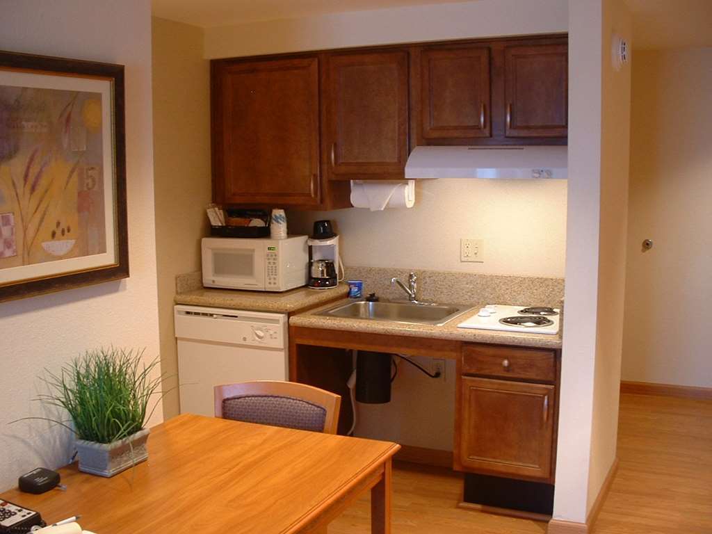 Homewood Suites By Hilton Cincinnati-Milford Room photo